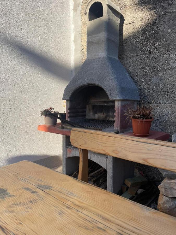 Studio Apartment Dona Trogir Buitenkant foto