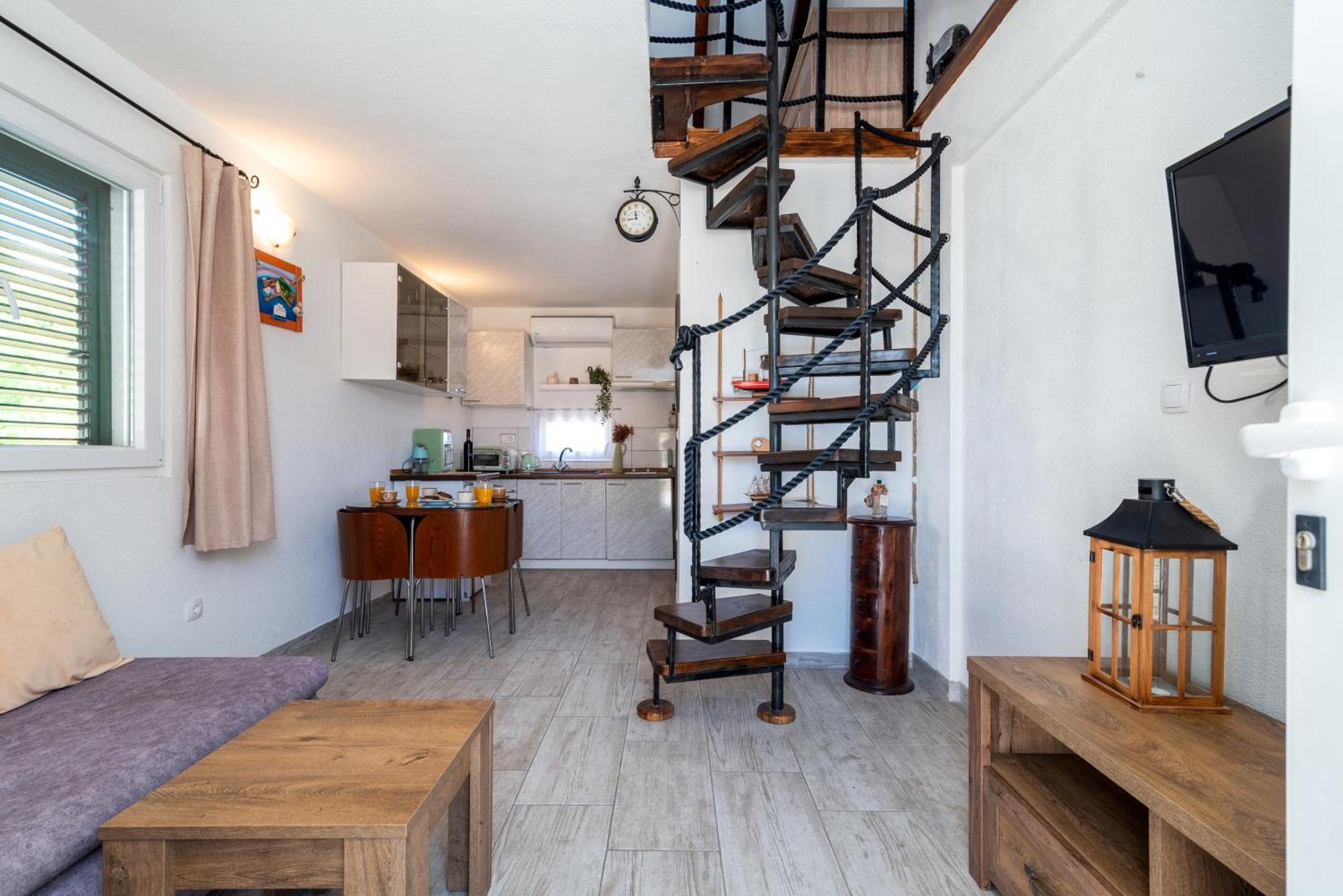 Studio Apartment Dona Trogir Buitenkant foto